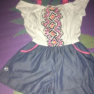 Girls clothes